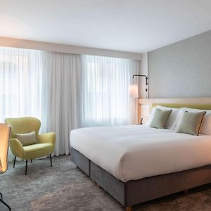 Signature Queen Room